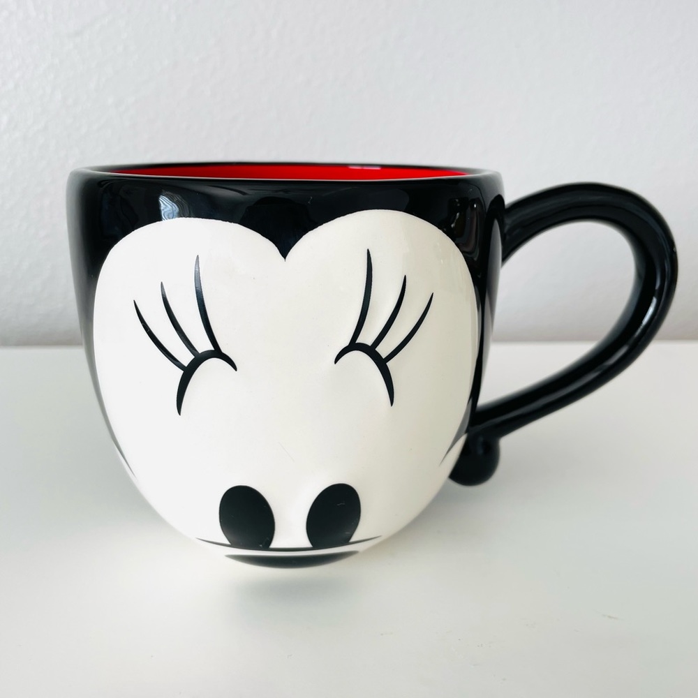 Cute Disney Parks Minnie Mouse Mug